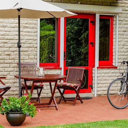 Family Inn Cottage With Terrace بالانغا المظهر الخارجي الصورة