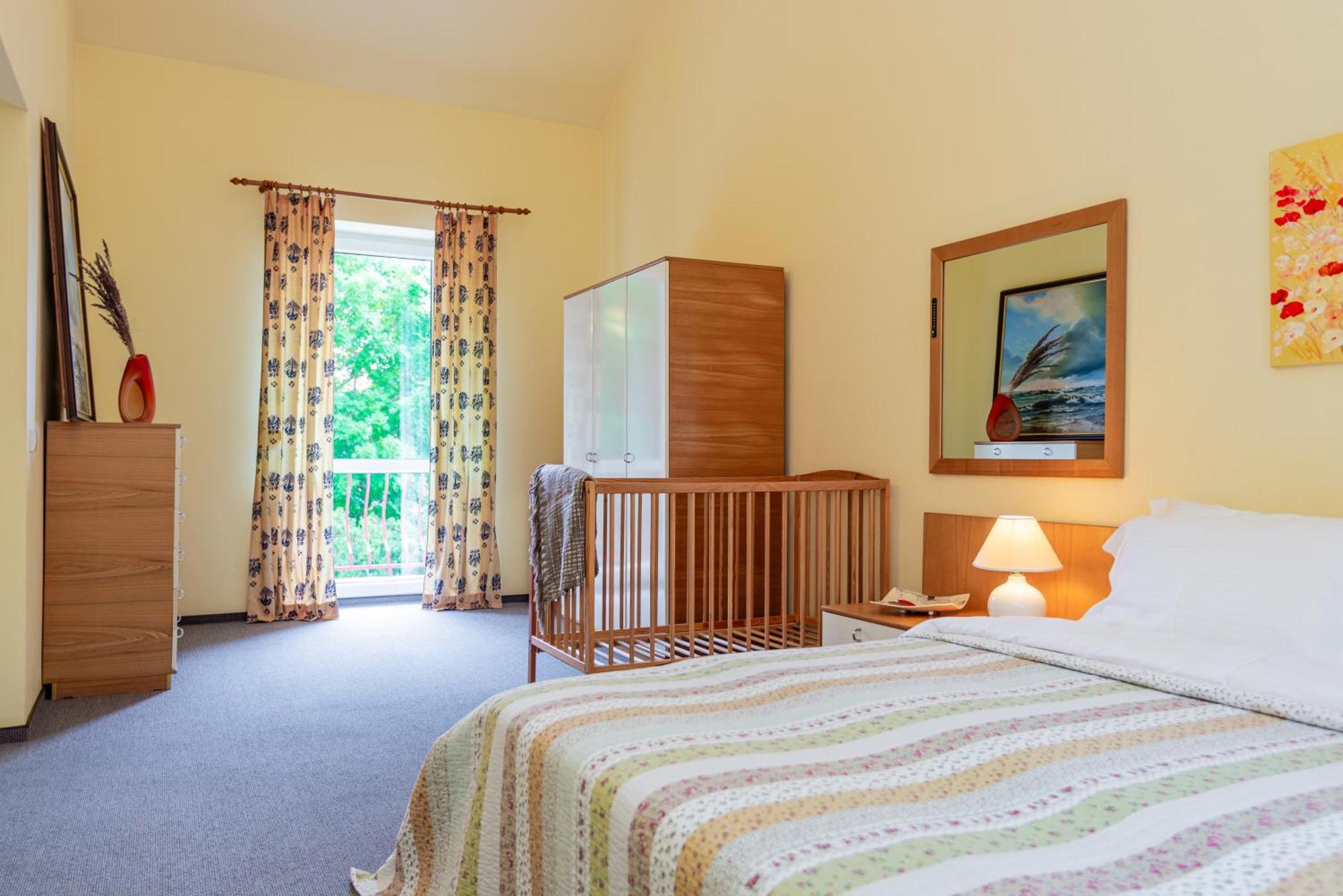 Family Inn Cottage With Terrace بالانغا المظهر الخارجي الصورة