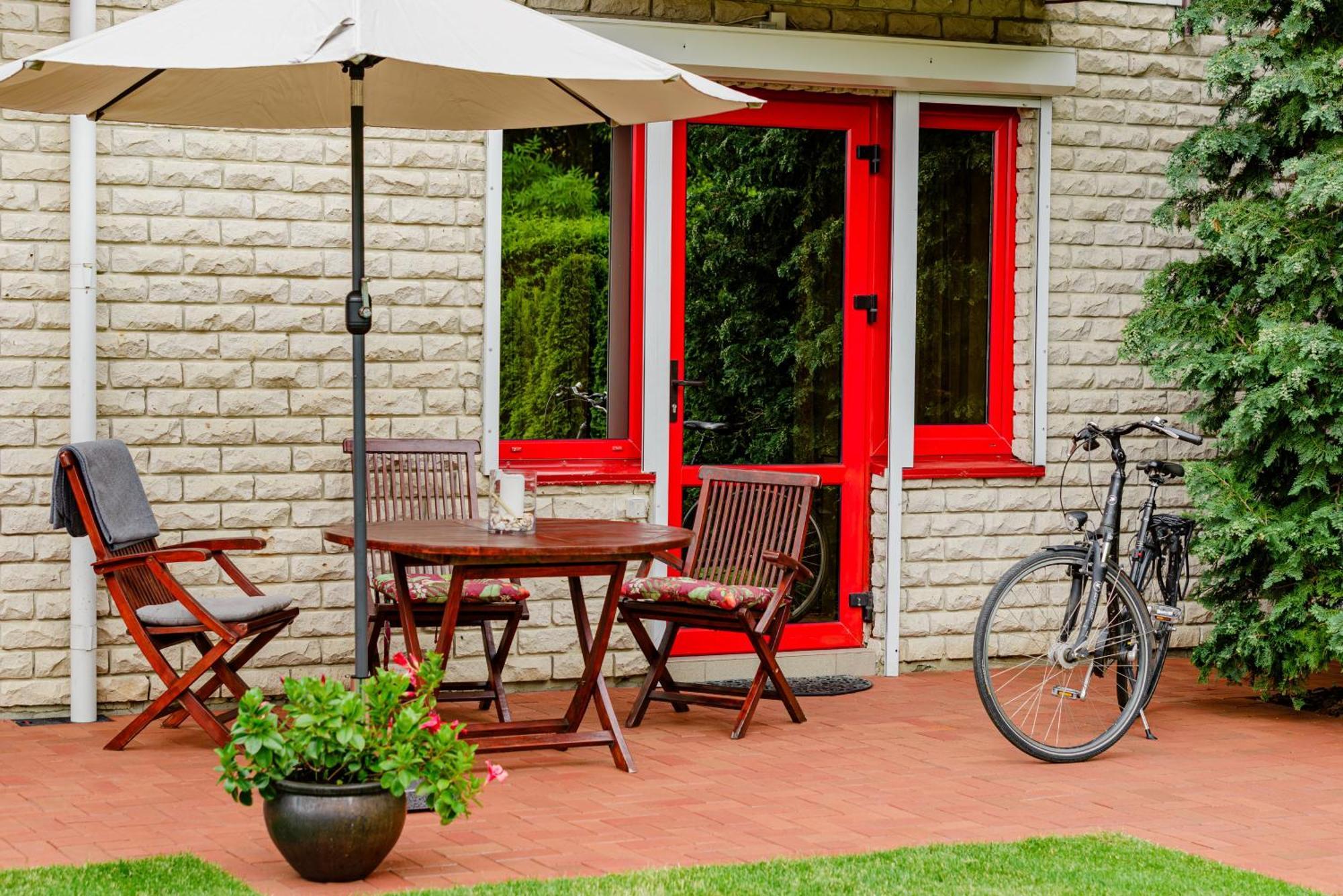 Family Inn Cottage With Terrace بالانغا المظهر الخارجي الصورة